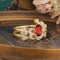 Romantic Nature-inspired 4-Prong Oval Cut Garnet Stacking Ring