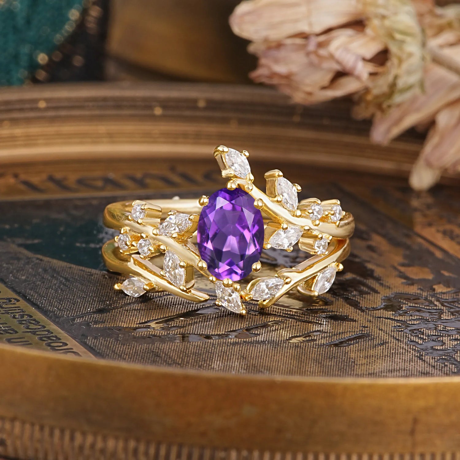 Romantic Nature-inspired 4-Prong Oval Cut Amethyst Bridal Ring Set