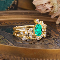 Romantic Nature-inspired 4-Prong Oval Cut Emerald Stacking Ring