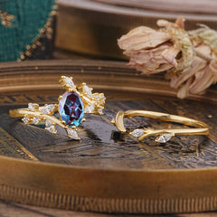 Romantic Nature-inspired 4-Prong Oval Cut Alexandrite Stacking Ring