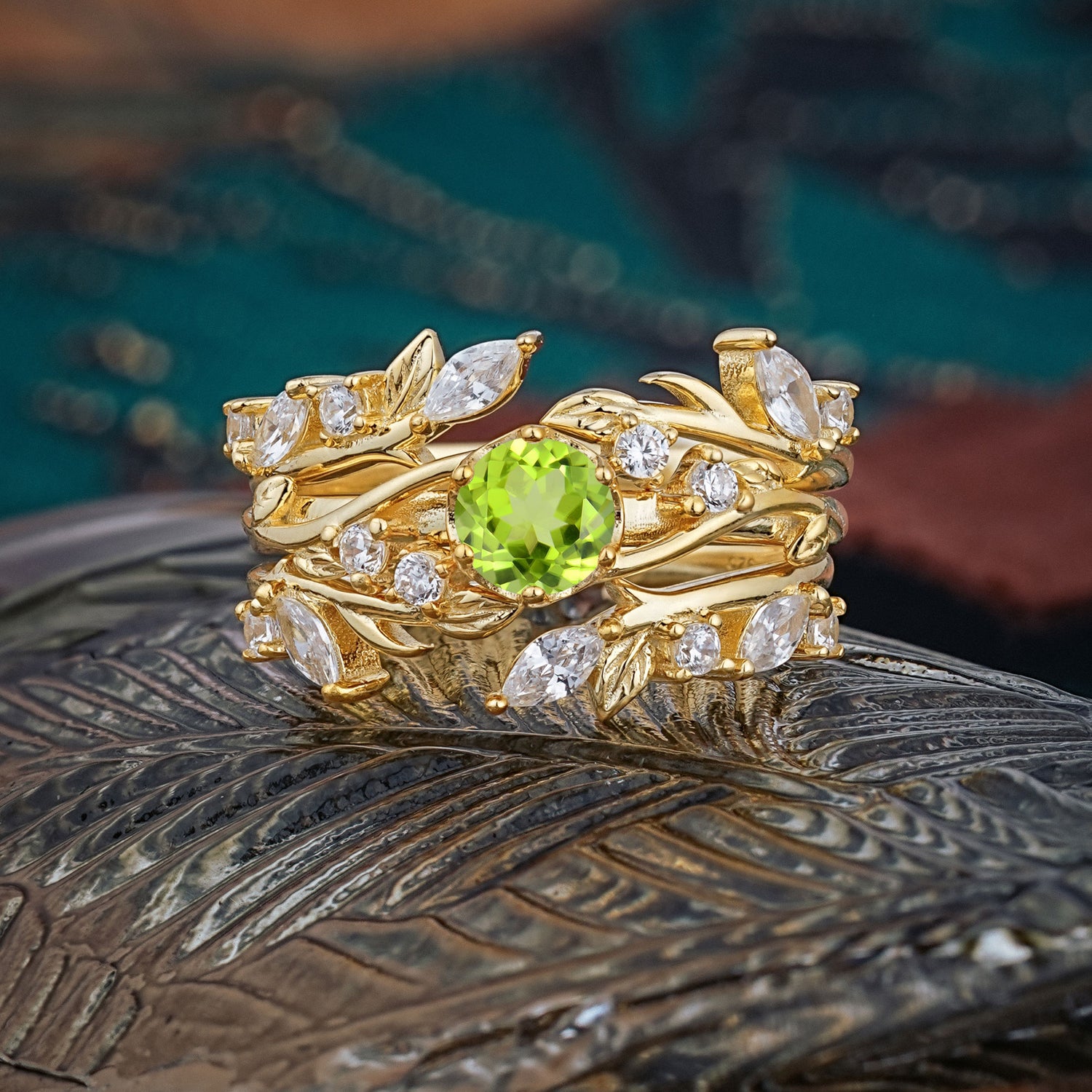 Romantic Nature-inspired 6-Prong Round Cut Natural Peridot Stacking Bridal Ring Set