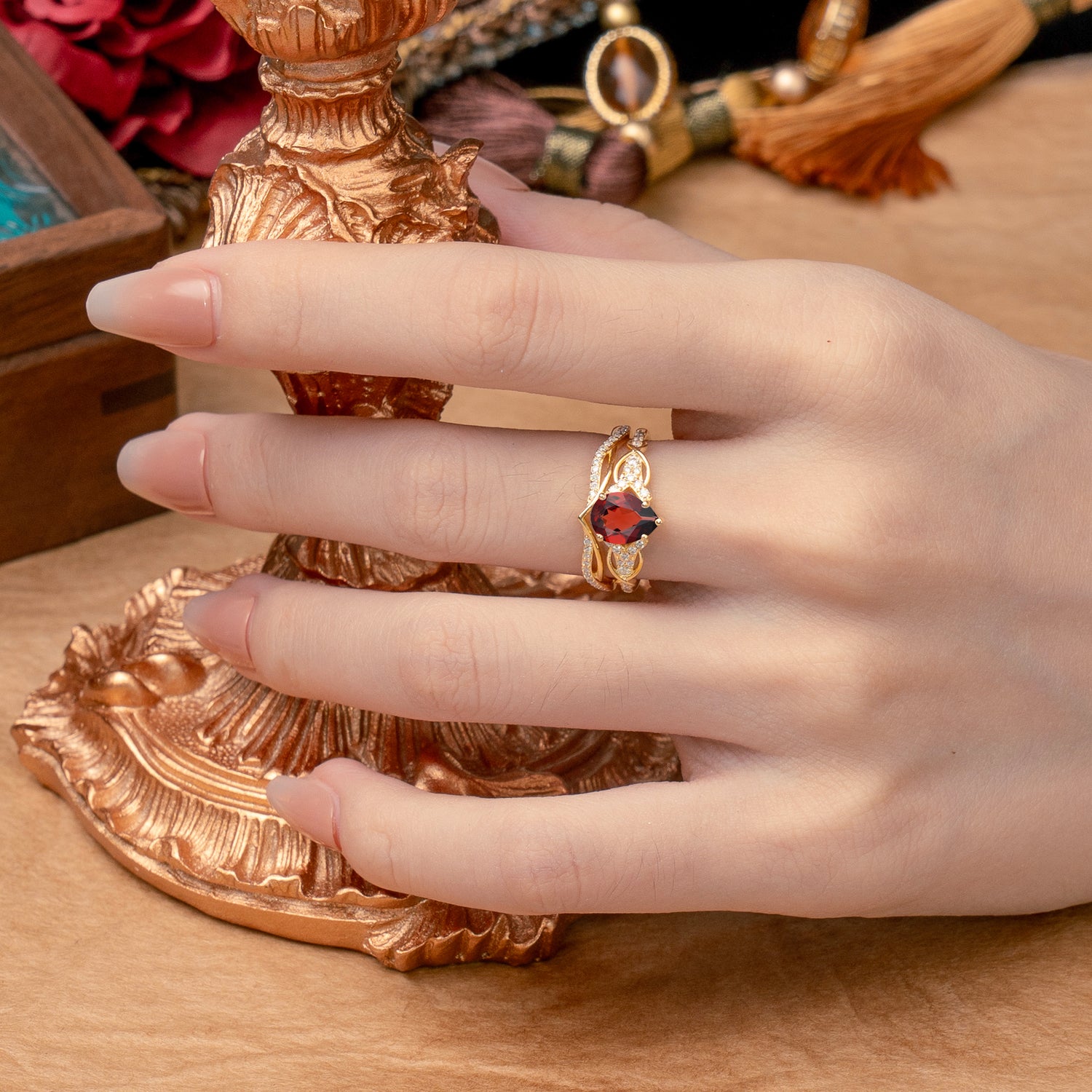 Romantic 5-Prong Pear Cut Natural Garnet Stacking Bridal Ring Set