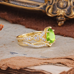 Romantic 5-Prong Pear Cut Natural Peridot Stacking Ring