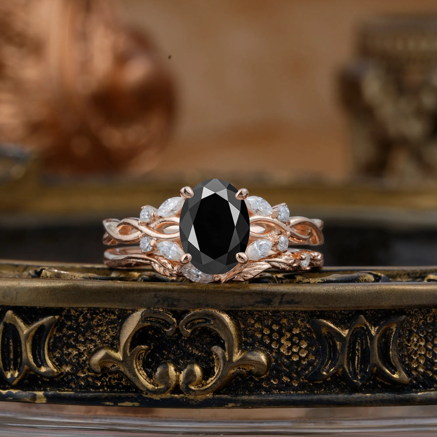 Nature-inspired 4-Prong Oval Cut Black Onyx Bridal Ring Set