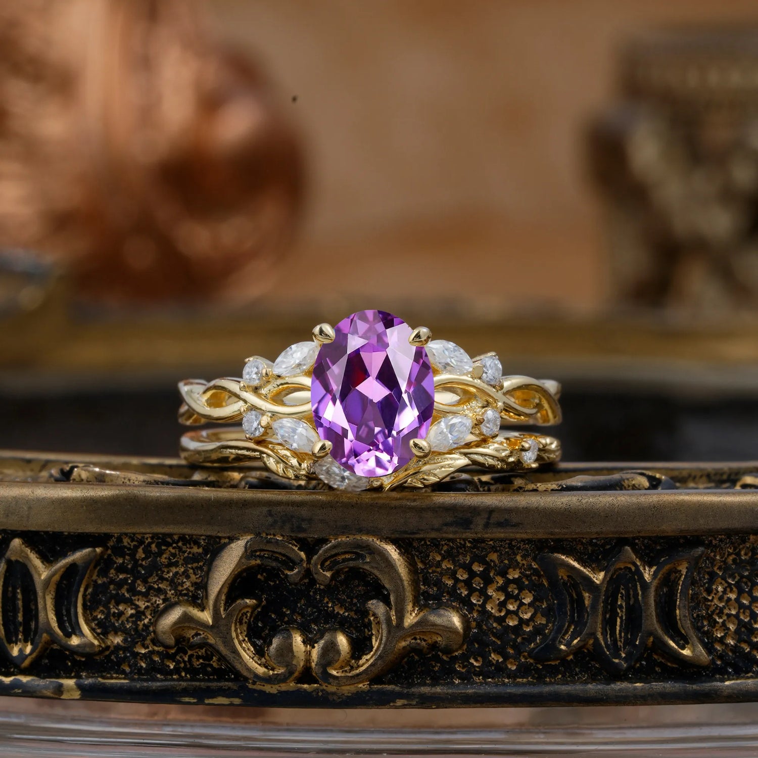 Nature-inspired 4-Prong Oval Cut Amethyst Bridal Ring Set