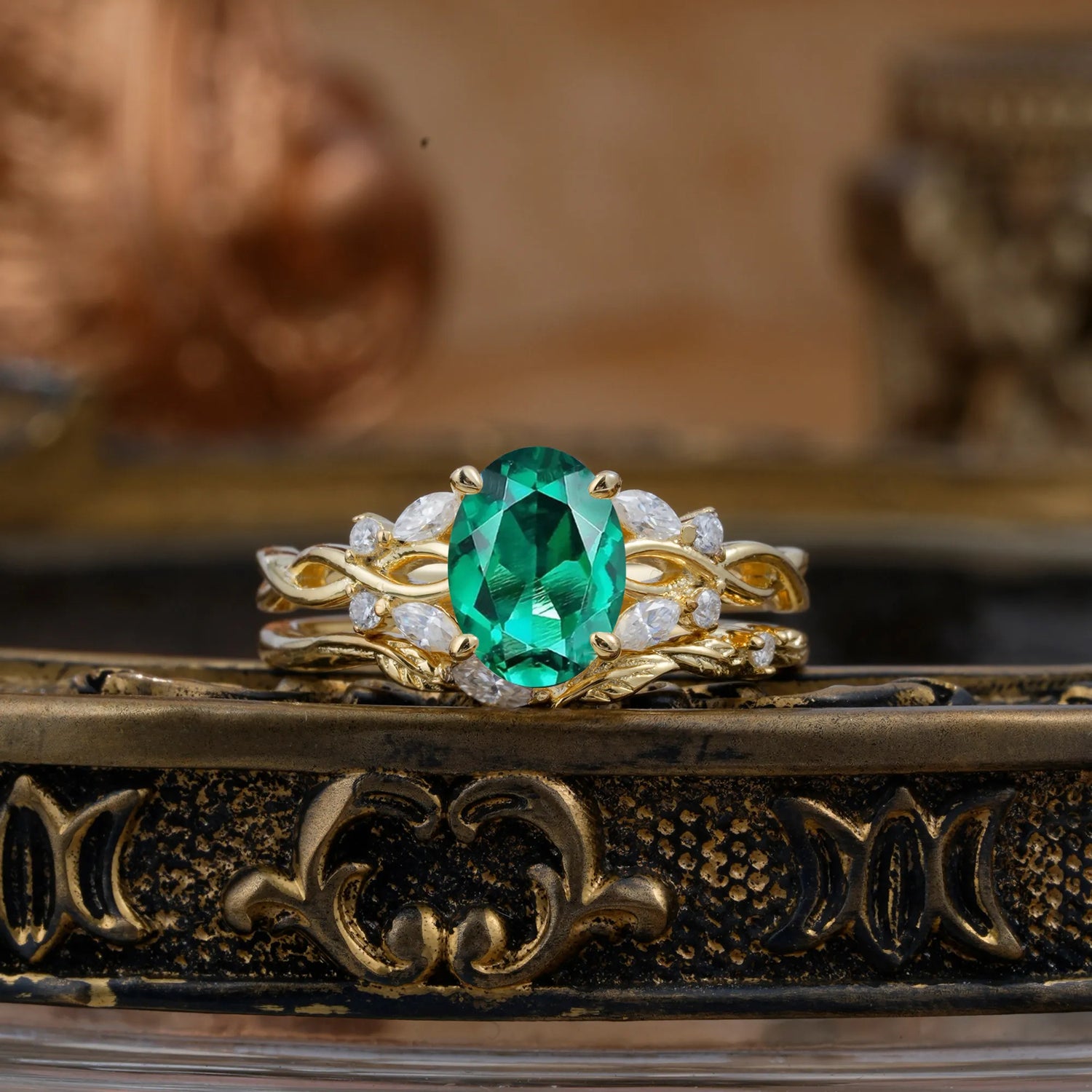 Nature-inspired 4-Prong Oval Cut Emerald Bridal Ring Set