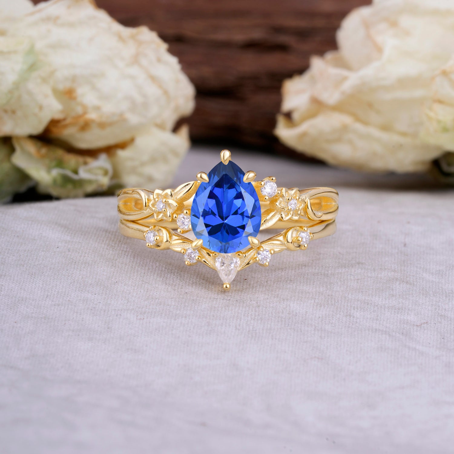 Art Nouveau 5-Prong Pear Cut Sapphire Bridal Ring Set