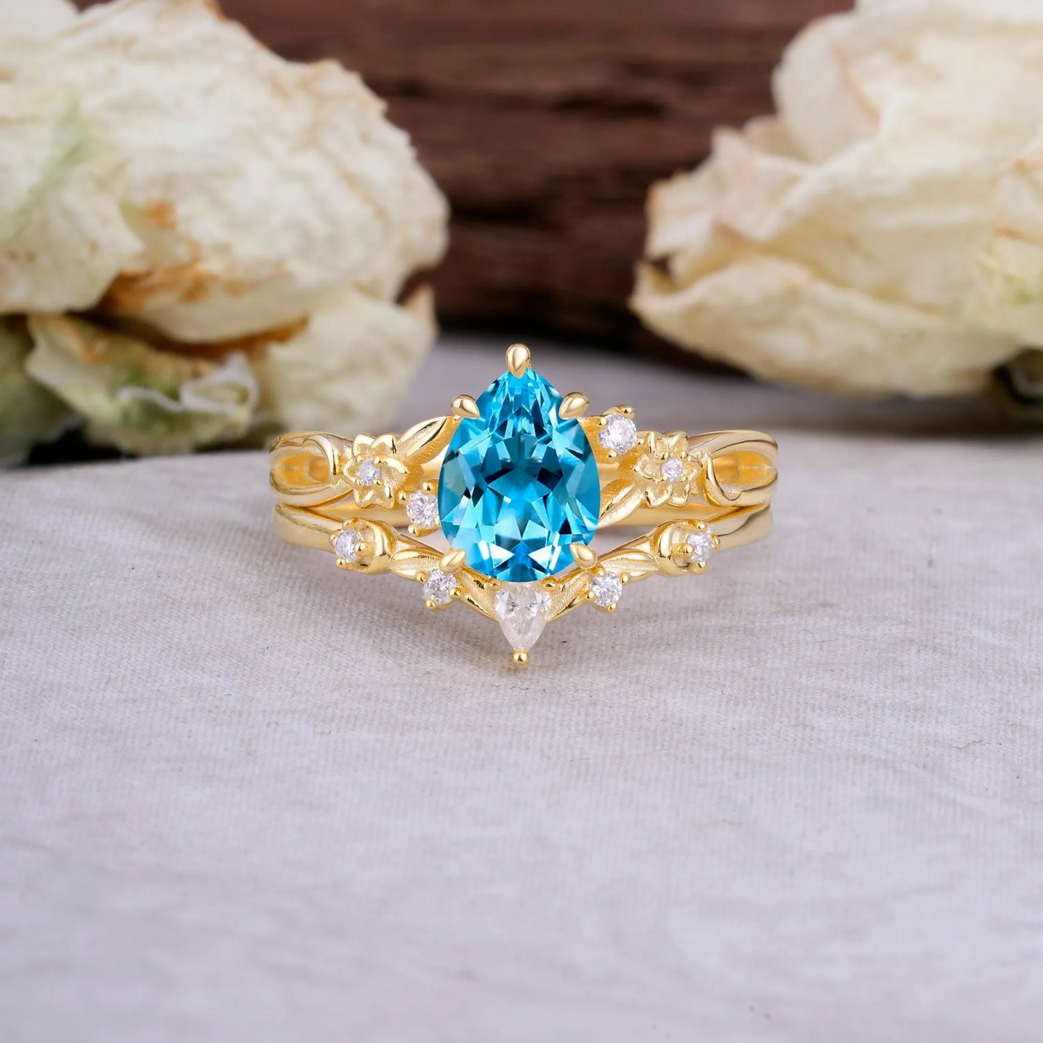 Art Nouveau 5-Prong Pear Cut Aquamarine Bridal Ring Set