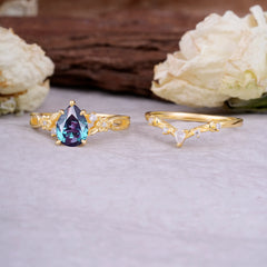 Art Nouveau 5-Prong Pear Cut Alexandrite Ring