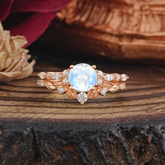 Vintage Botanical 4-Prong Round Cut Natural Moonstone Ring Set