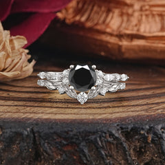 Vintage Botanical 4-Prong Round Cut Natural Black Onyx Ring Set