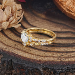 Vintage Botanical 4-Prong Round Cut Moissanite Ring