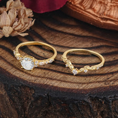 Vintage Botanical 4-Prong Round Cut Moissanite Ring