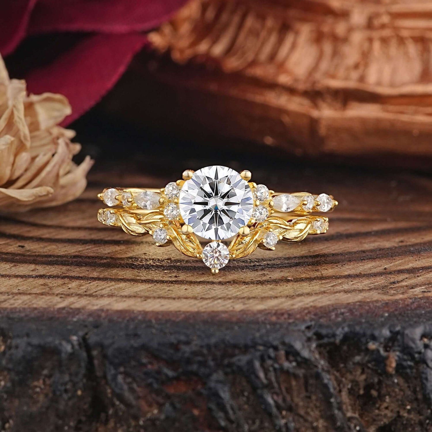 Vintage Botanical 4-Prong Round Cut Lab Diamond Bridal Ring Set