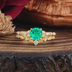 Vintage Botanical 4-Prong Round Cut Emerald Ring