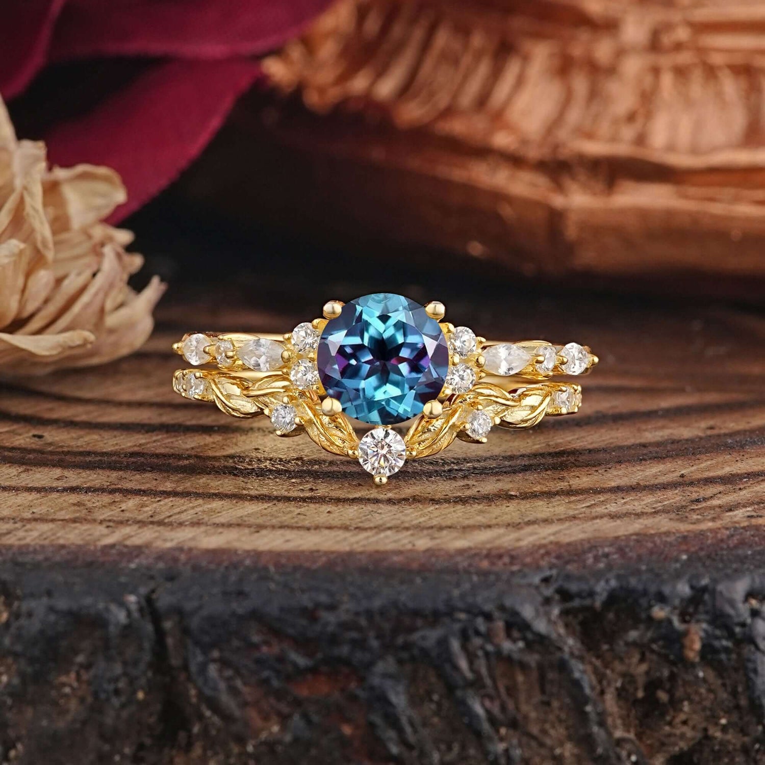 Vintage Botanical 4-Prong Round Cut Alexandrite Bridal Ring Set