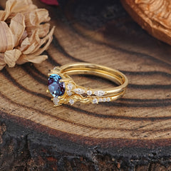 Vintage Botanical 4-Prong Round Cut Alexandrite Ring