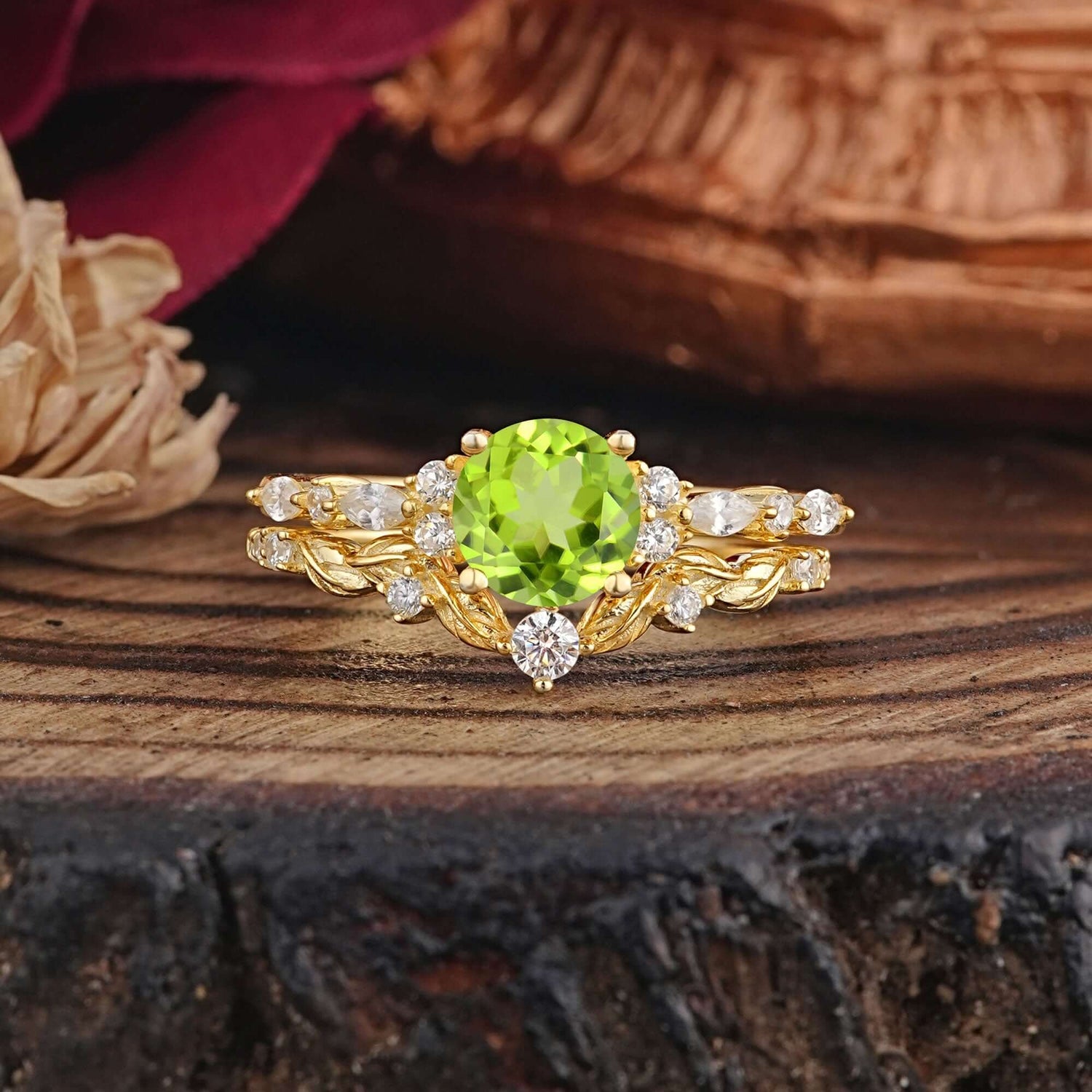 Vintage Botanical 4-Prong Round Cut Natural Peridot Bridal Ring Set