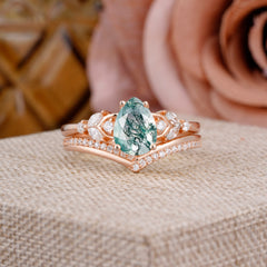 Luxurious Vintage-Inspired 4-Prong Tear-Cut Natural Moss Agate Engagement Ring Set