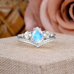Luxurious Vintage-Inspired 4-Prong Pear-Cut Natural Moonstone Engagement Ring Set