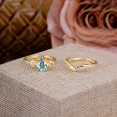 Luxurious Vintage-Inspired 4-Prong Tear-Cut Natural Moss Agate Engagement Ring Set