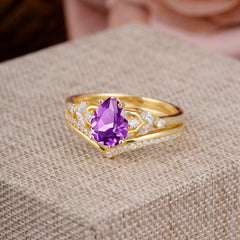 Luxurious Vintage-Inspired 4-Prong Pear-Cut Amethyst Engagement Ring Set