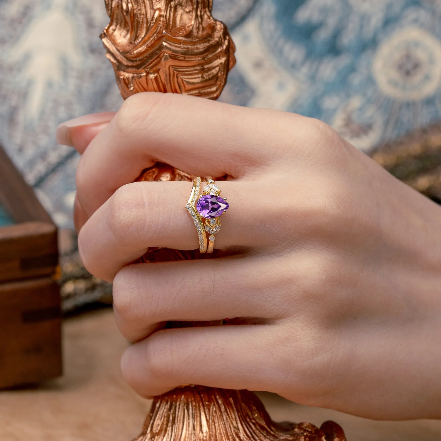 Luxurious Vintage-Inspired 4-Prong Pear-Cut Amethyst Engagement Ring Set