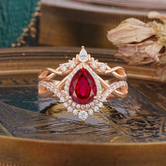 Elegant Pear-Cut Ruby Engagement Ring Set