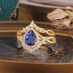 Elegant Pear-Cut 3 Prong Natural Tanzanite Engagement Ring Set