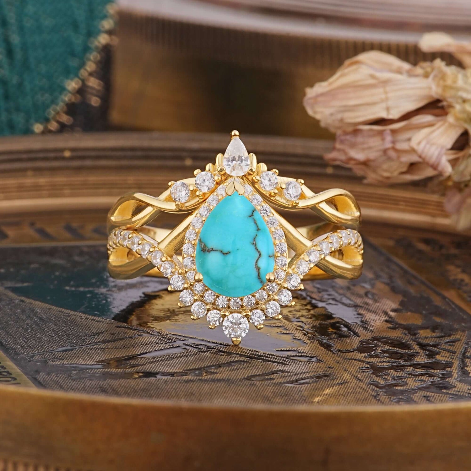 Elegant Pear-Cut Turquoise Bridal Ring Set