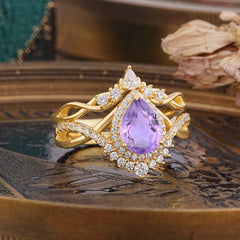 Elegant Pear-Cut 3 Prong Natural Amethyst Engagement Ring Set