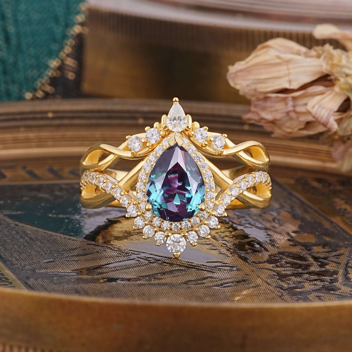 Elegant Pear-Cut Alexandrite Bridal Ring Set