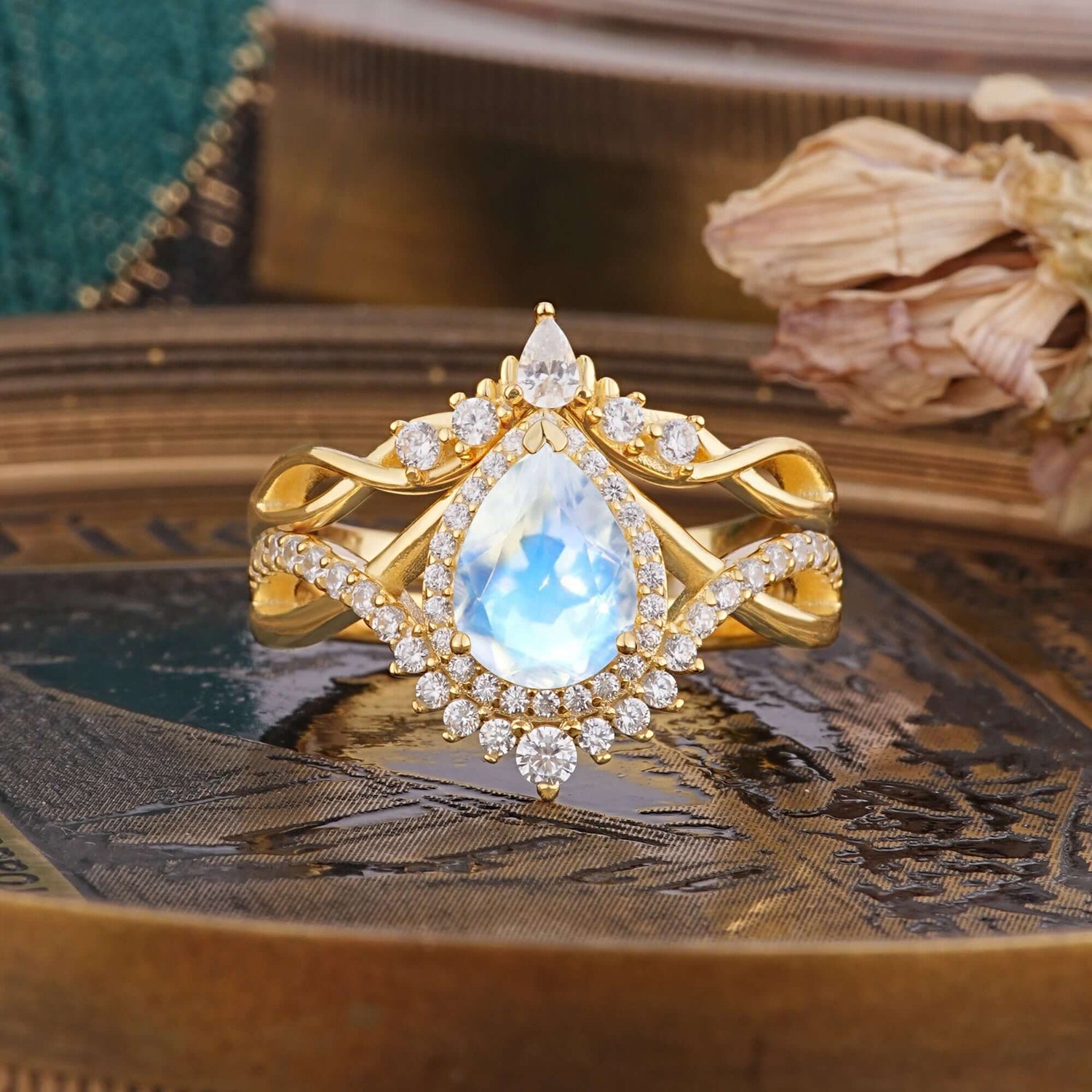 Elegant Pear-Cut 3 Prong Natural Moonstone Bridal Ring Set