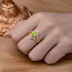 Elegant Pear-Cut 3 Prong Natural Peridot Engagement Ring Set