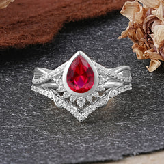 Ultra Luxurious Vintage Pear-Cut Natural Ruby Ring Set