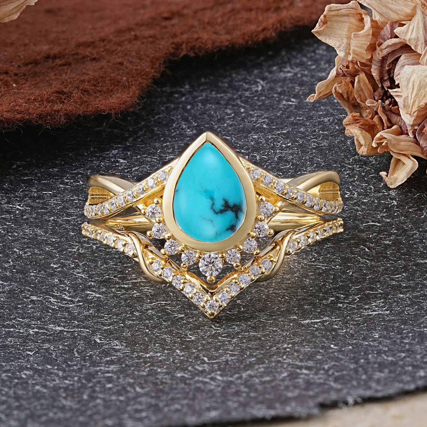 Ultra Luxurious Vintage Pear-Cut Turquoise Bridal Ring Set