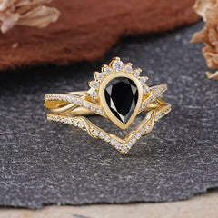 Ultra Luxurious Vintage Pear-Cut Black Onyx Ring Set