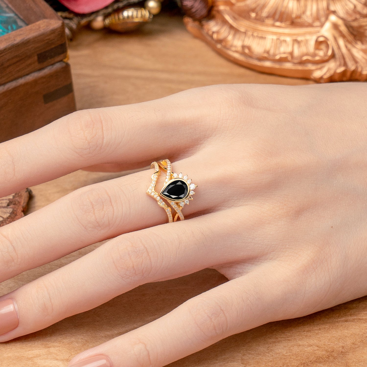 Ultra Luxurious Vintage Pear-Cut Black Onyx Bridal Ring Set