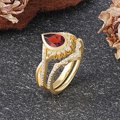 Ultra Luxurious Vintage Pear-Cut Natural Garnet Ring Set
