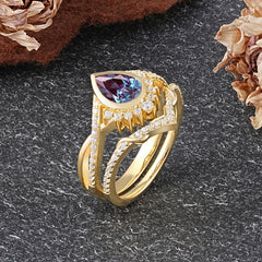Ultra Luxurious Vintage Pear-Cut Natural Alexandrite Ring Set