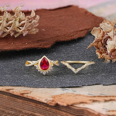Ultra Luxurious Vintage Pear-Cut Natural Ruby Ring Set