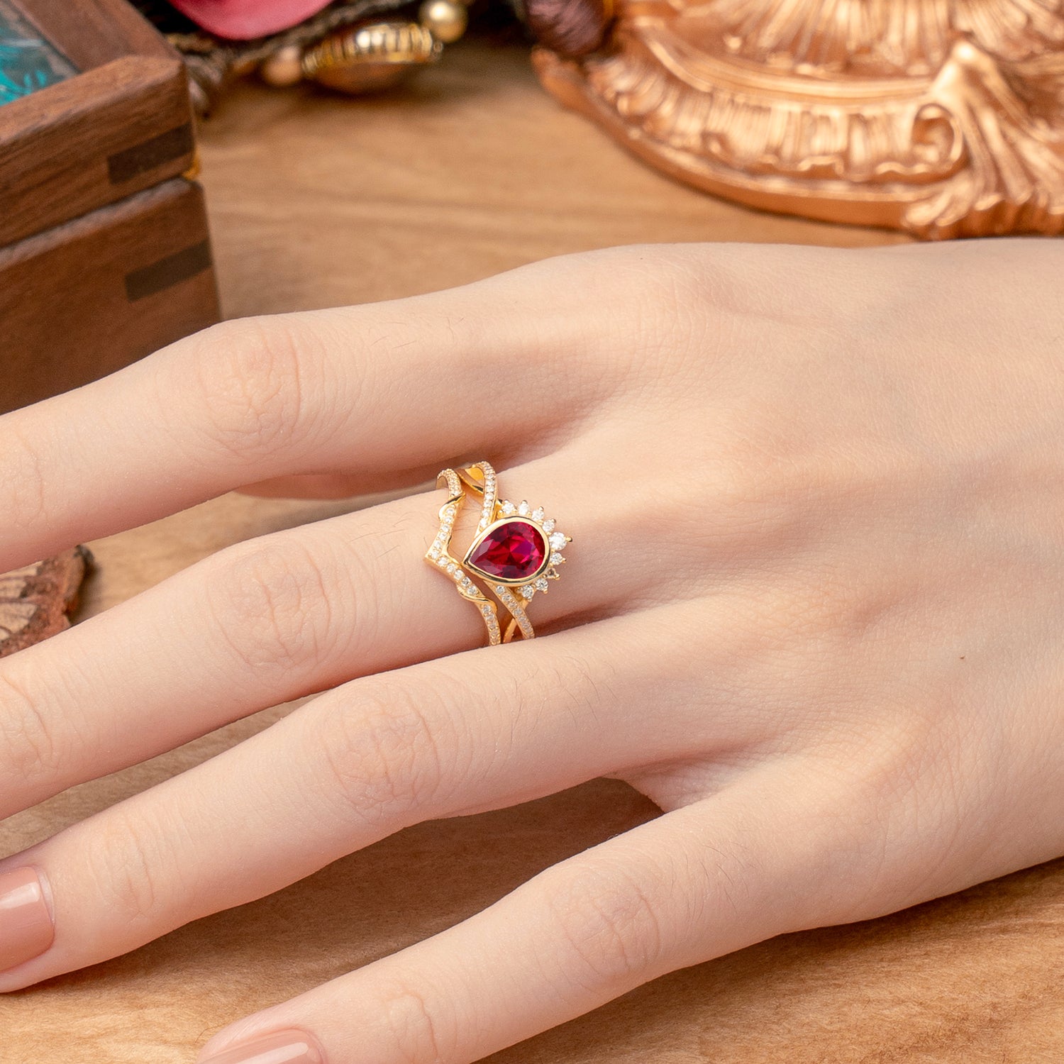 Ultra Luxurious Vintage Pear-Cut Natural Ruby Bridal Ring Set