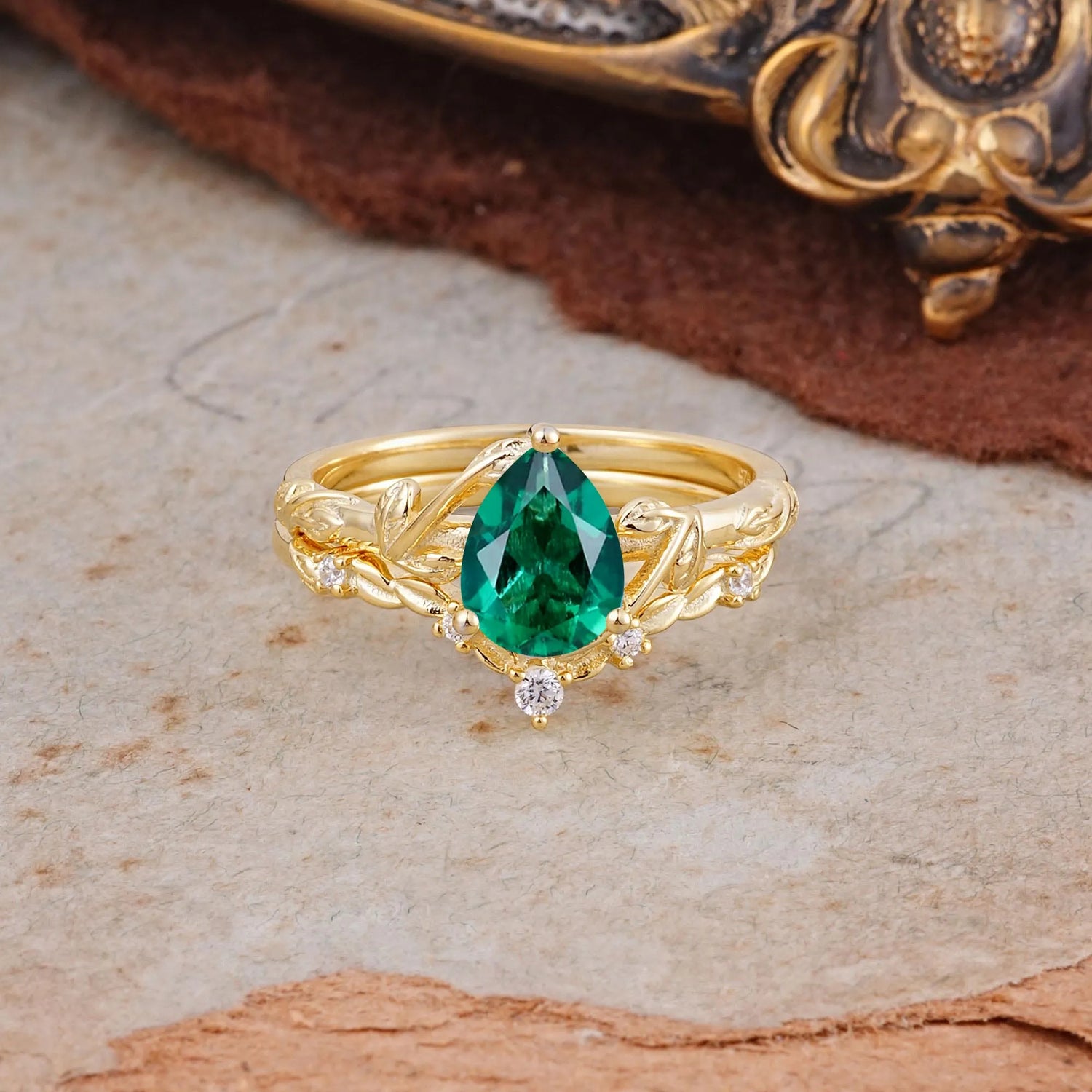 3 Prong Delicate Twisted Vine Wrapped Prong Pear Cut Emerald Bridal Ring Set