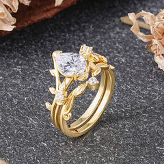 Elegant 3 - Prong Pear - Cut Lab Diamond Stackable Ring Set