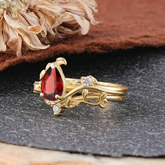 Elegant 3 - Prong Pear - Cut Garnet Stackable Ring Ensemble