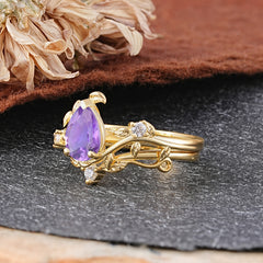 Elegant 3 - Prong Pear - Cut Natural Amethyst Stackable Ring Set