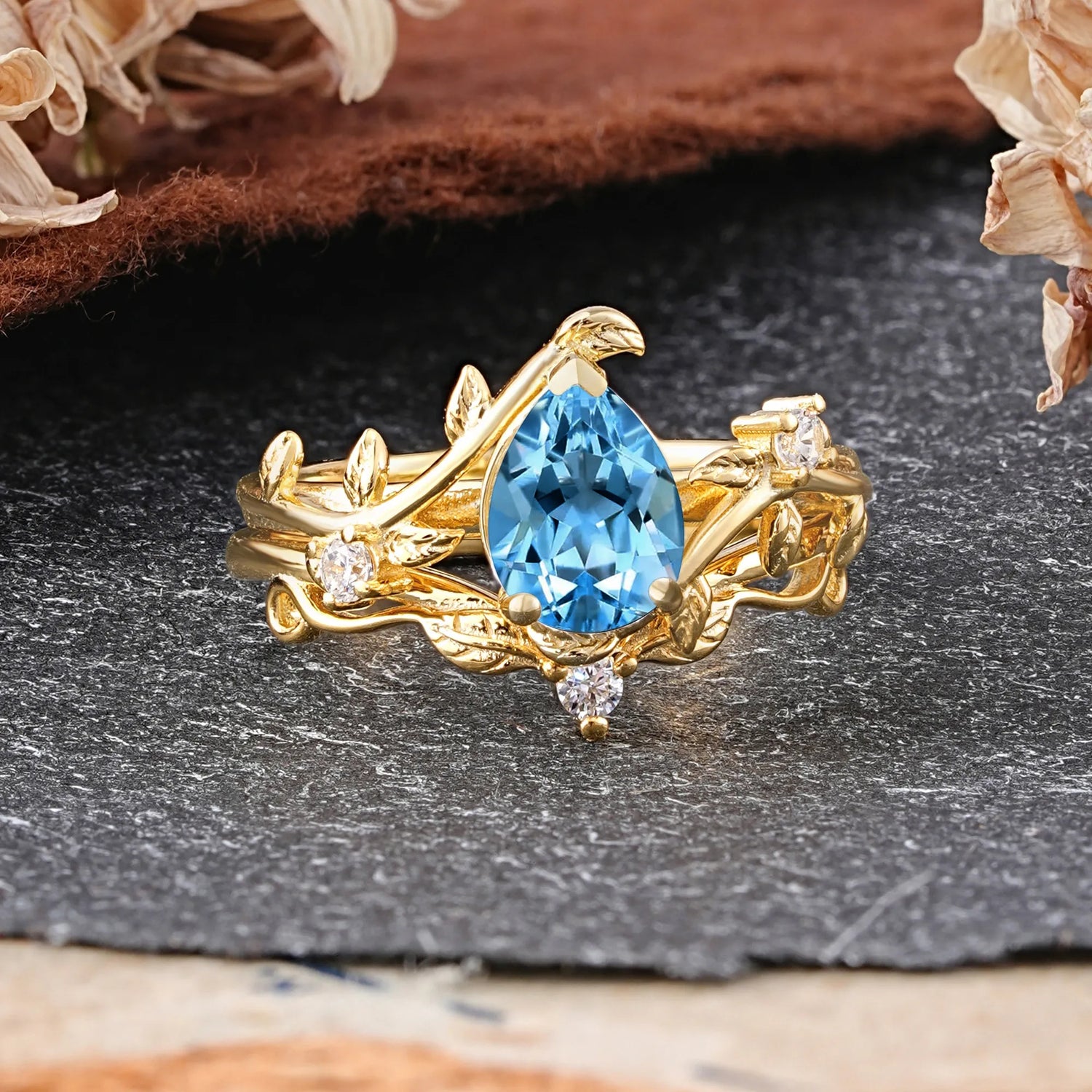 Elegant 3 - Prong Pear - Cut Aquamarine Bridal Ring Set