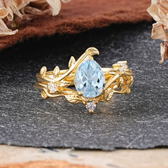Elegant 3 - Prong Pear - Cut Natural Aquamarine Stackable Ring Set