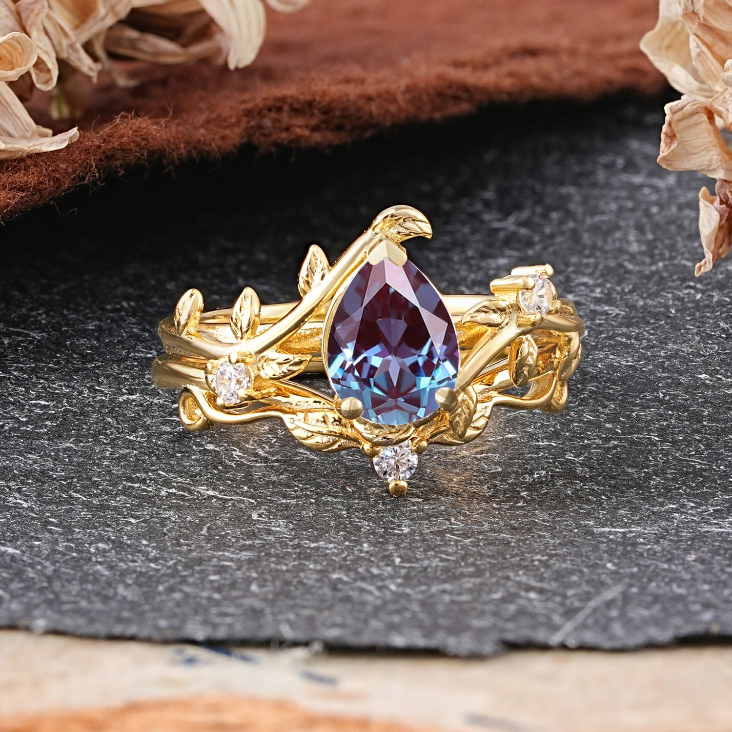 Elegant 3 - Prong Pear - Cut Alexandrite Bridal Ring Set