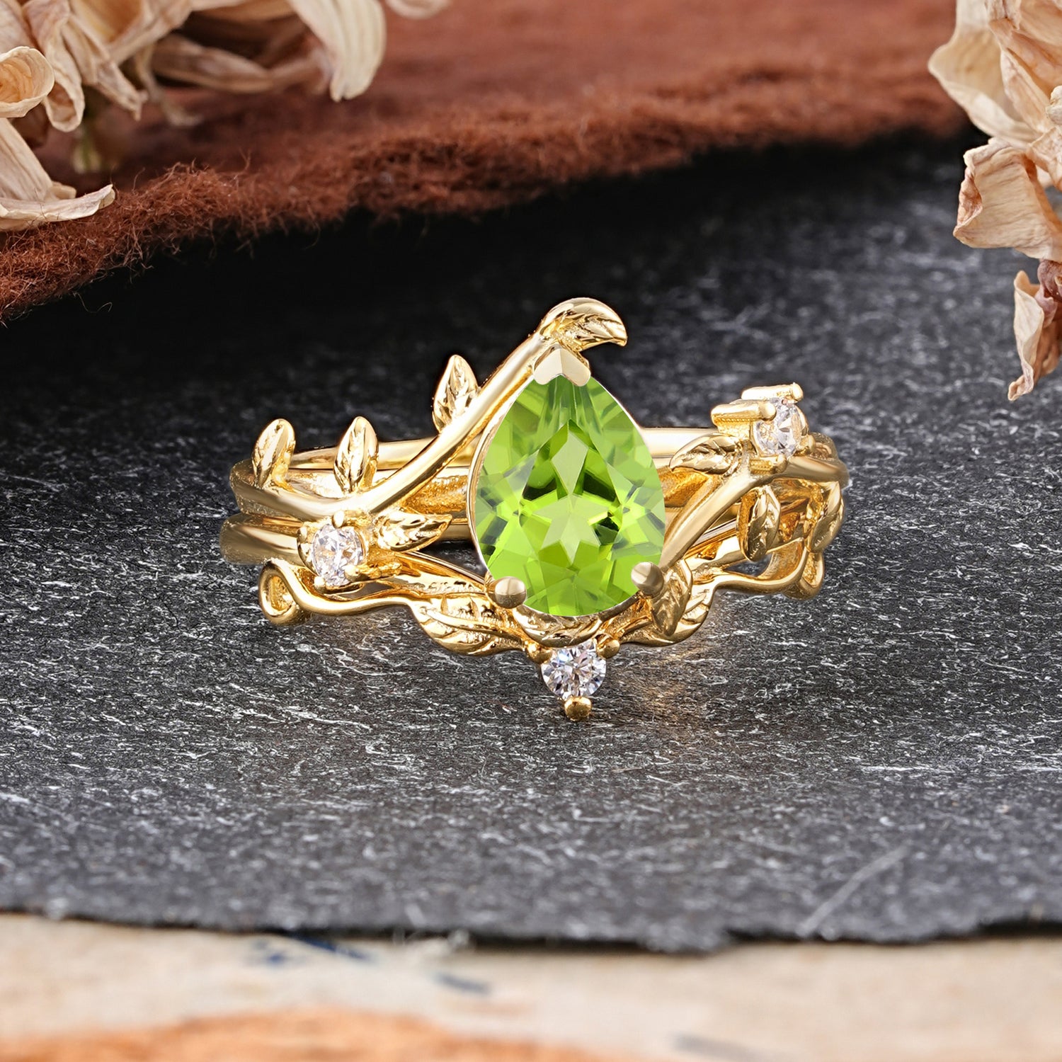Elegant 3 - Prong Pear - Cut Peridot Bridal Ring Set